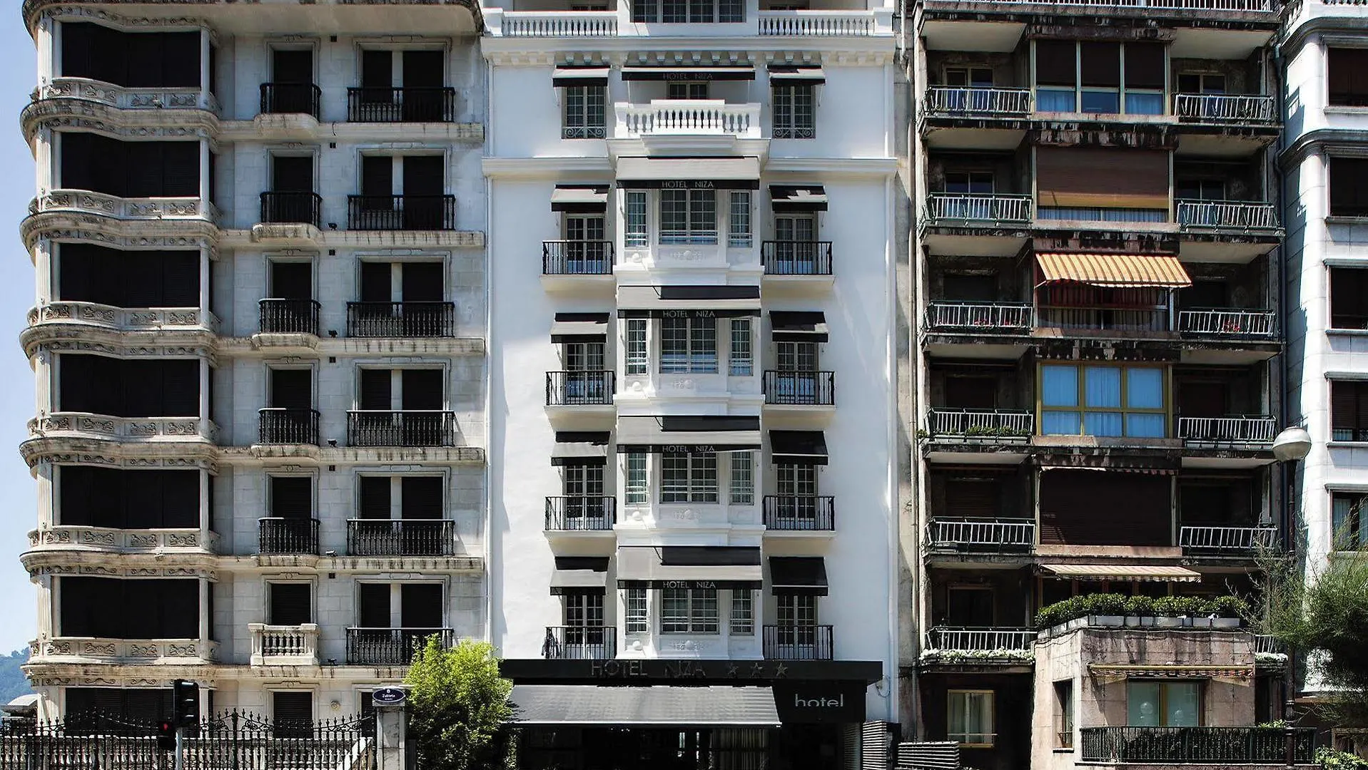 Hotel Niza San Sebastián 3*,
